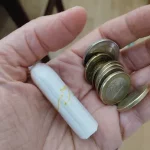 Lire la suite à propos de l’article Précarité menstruelle : elles témoignent des difficultés à acheter des protections hygiéniques