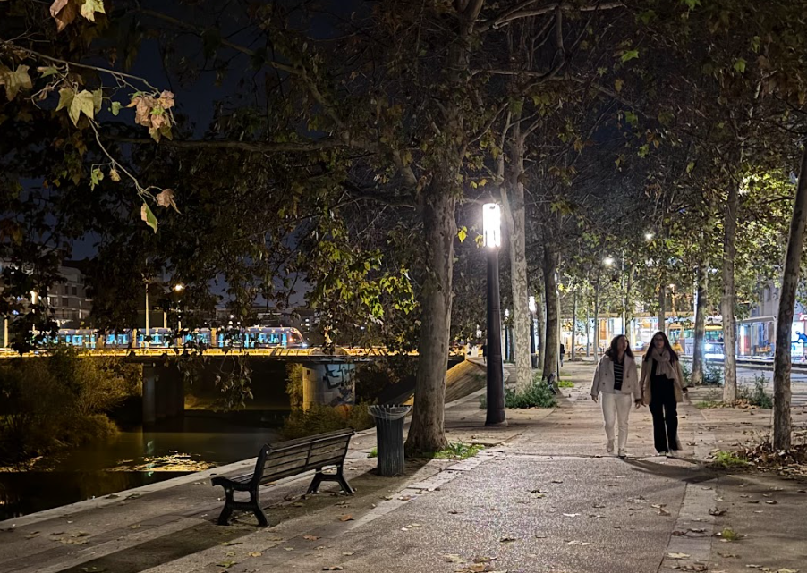 You are currently viewing Harcèlement de rue : des applications pour sécuriser les femmes